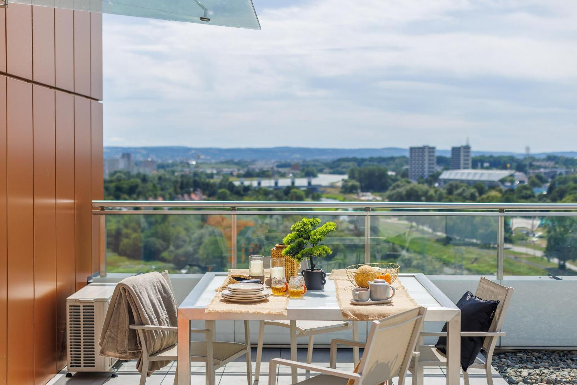 Emihouse Riverside Premium Apartments & Free Parking 热舒夫 外观 照片