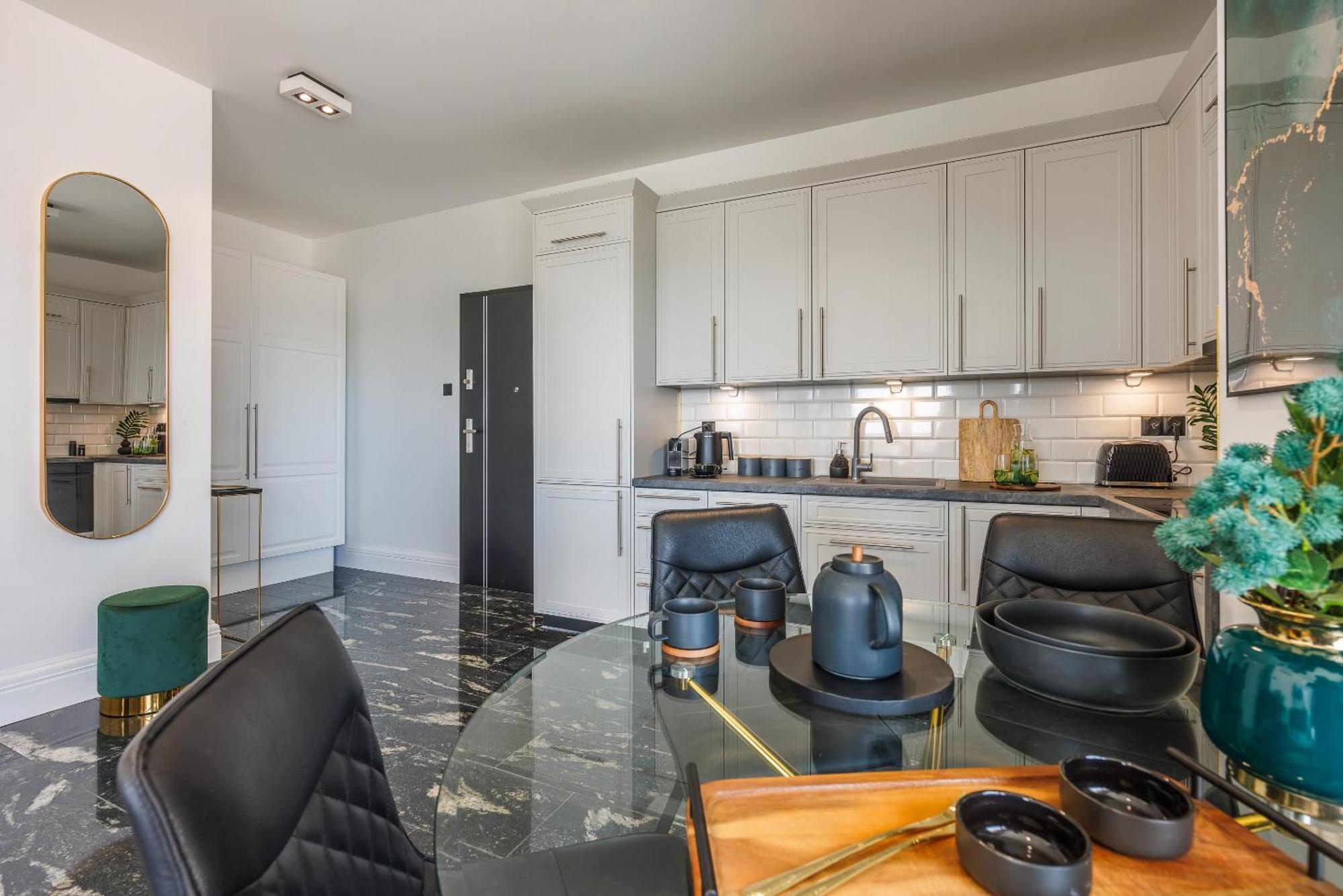 Emihouse Riverside Premium Apartments & Free Parking 热舒夫 外观 照片